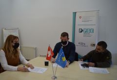 Fermeri nga Kosova përmirëson prodhimin e fidanëve të perimeve